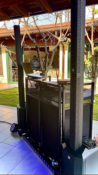In una splendida Location situata in provincia di Lodi, abbiamo portato uno dei nostri migliori allestimenti. Setup per Eventi estivi